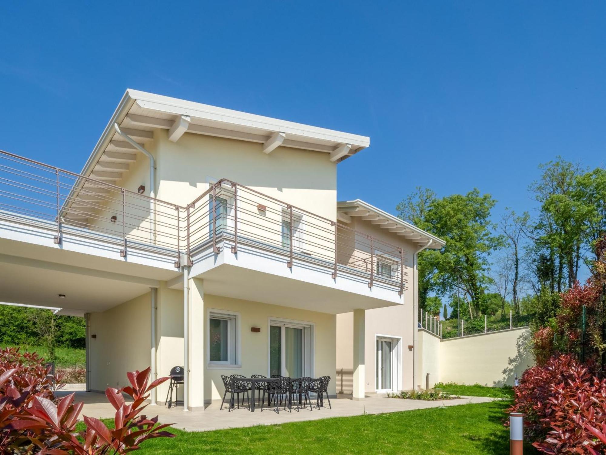 Luxury Villas Gardenia With Private Pool Padenghe sul Garda Exterior photo