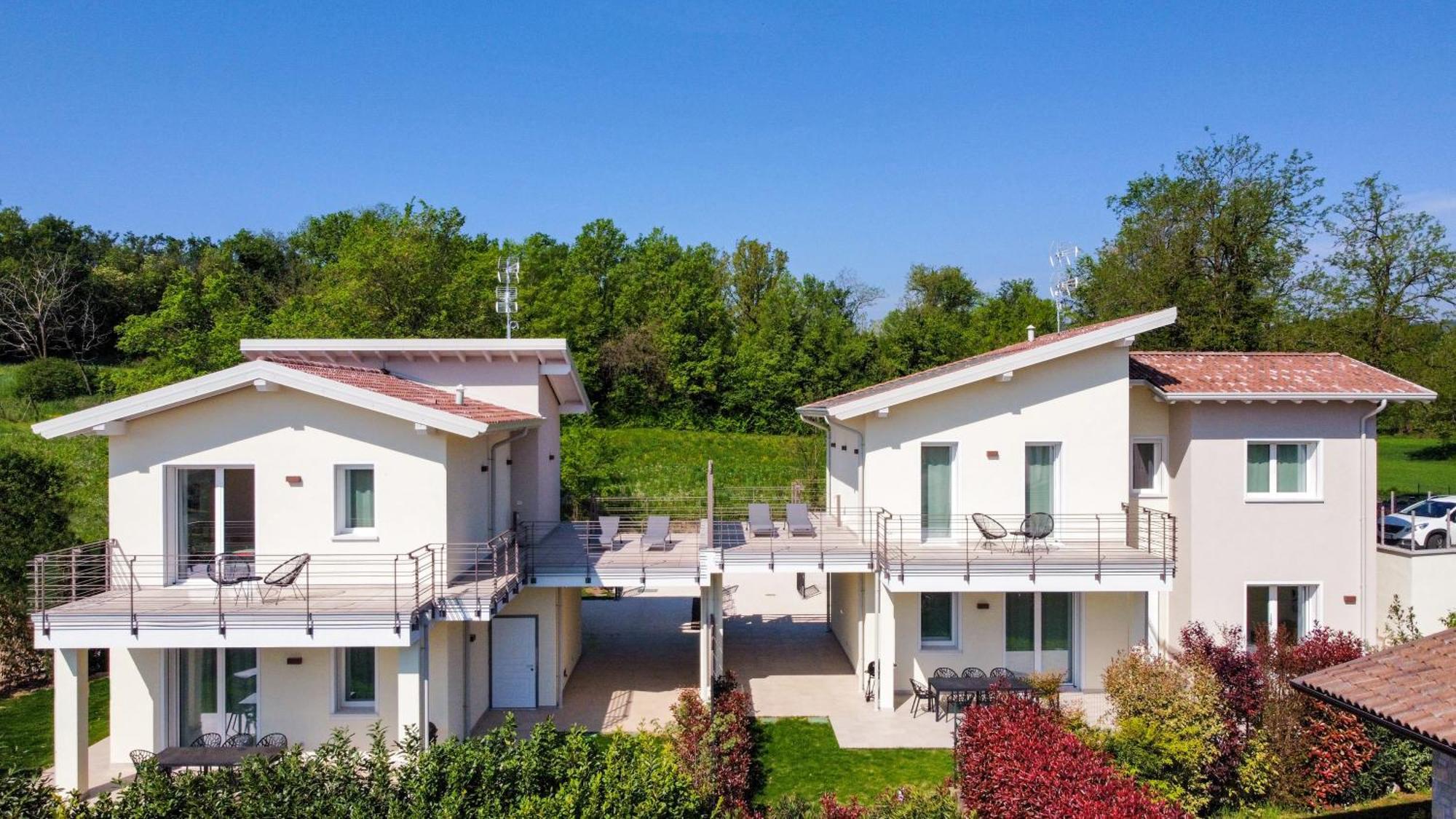 Luxury Villas Gardenia With Private Pool Padenghe sul Garda Exterior photo